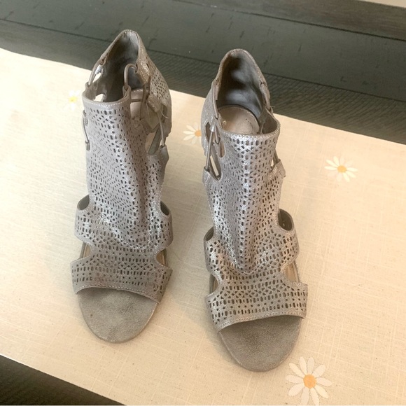 Vince Camuto Lasercut Silver Stacked Heel Sandal - Picture 3 of 9